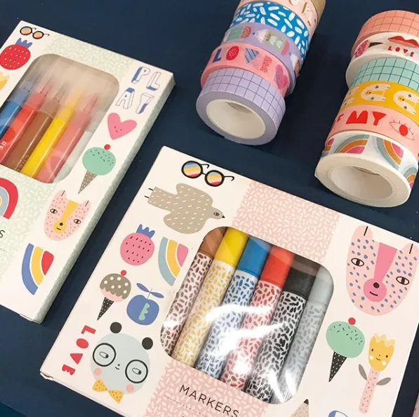 12 felt tip markers 6 yrs 