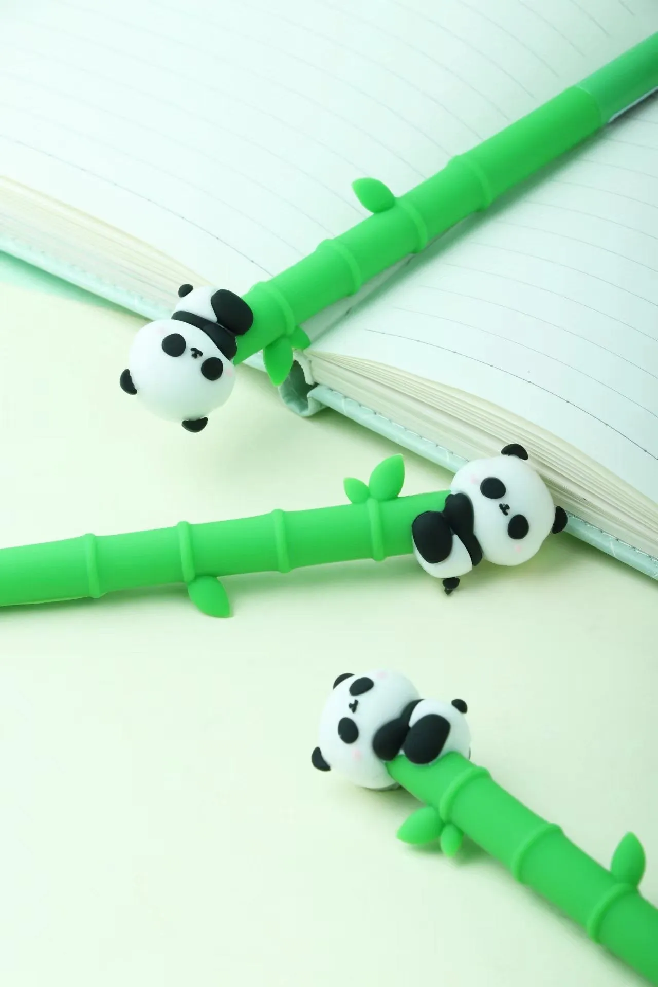 22477 PANDA BAMBOO GEL PEN-48